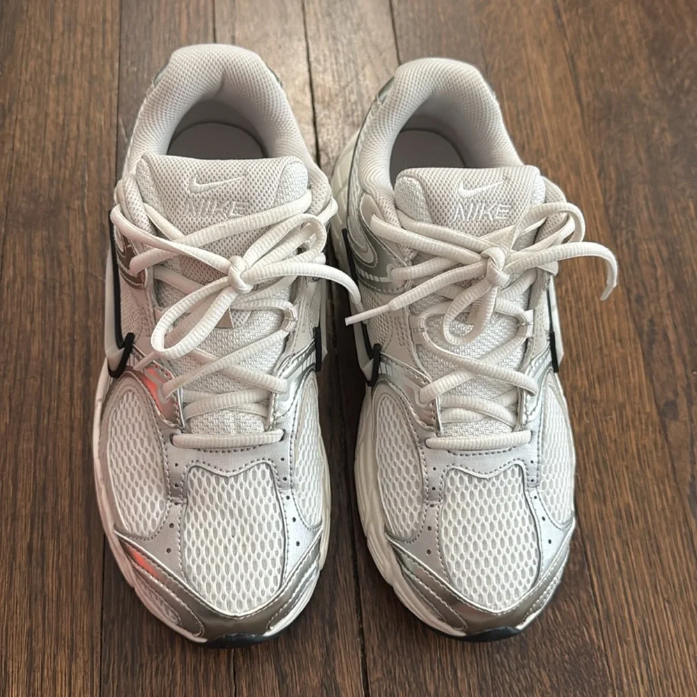 Nike V5 RNR Size 8.5 - Picture 2 of 8